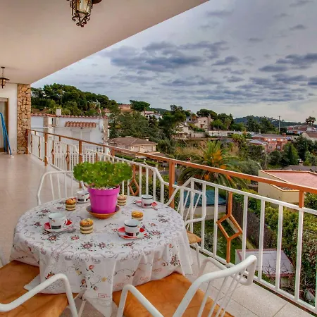 Holiday Buganvilia * يوريت دي مار